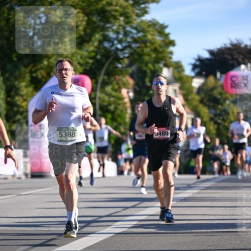 07.09.2025 - BARMER Alsterlauf Dr. Thomas Lammeyer http://msf.ph/oto/8707071 07.09.2025 09:26:24 Laufen 5388, 3480 meine-sportfotos.de