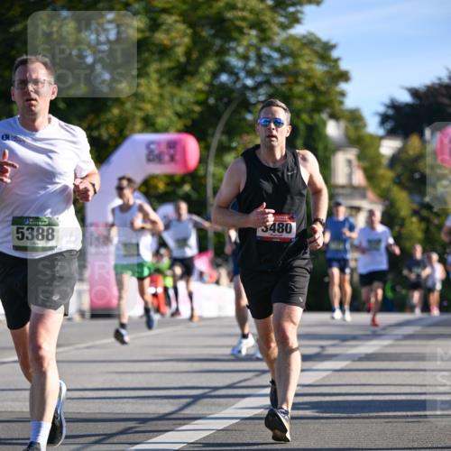 07.09.2025 - BARMER Alsterlauf Dr. Thomas Lammeyer http://msf.ph/oto/8707075 07.09.2025 09:26:25 Laufen 5388, 3480 meine-sportfotos.de
