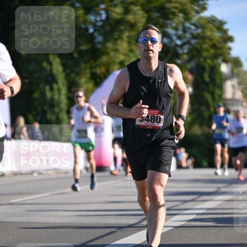 07.09.2025 - BARMER Alsterlauf Dr. Thomas Lammeyer http://msf.ph/oto/8707080 07.09.2025 09:26:26 Laufen 6, 3480 meine-sportfotos.de