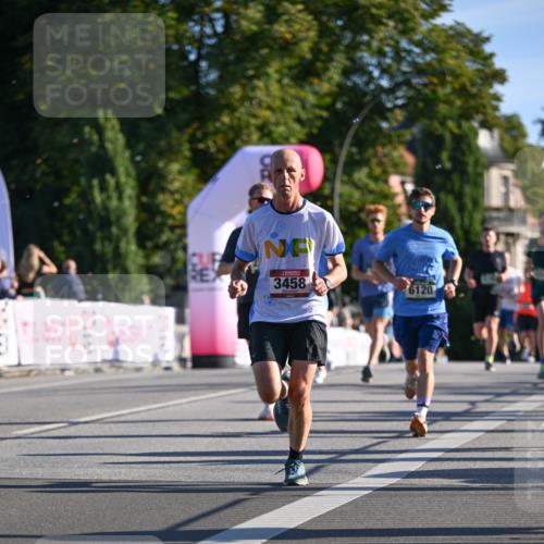 07.09.2025 - BARMER Alsterlauf Dr. Thomas Lammeyer http://msf.ph/oto/8707122 07.09.2025 09:26:35 Laufen 3458, 6120, 2310 meine-sportfotos.de