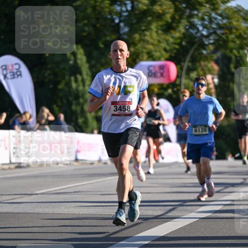07.09.2025 - BARMER Alsterlauf Dr. Thomas Lammeyer http://msf.ph/oto/8707126 07.09.2025 09:26:35 Laufen 3458, 6120, 7519, 020 meine-sportfotos.de