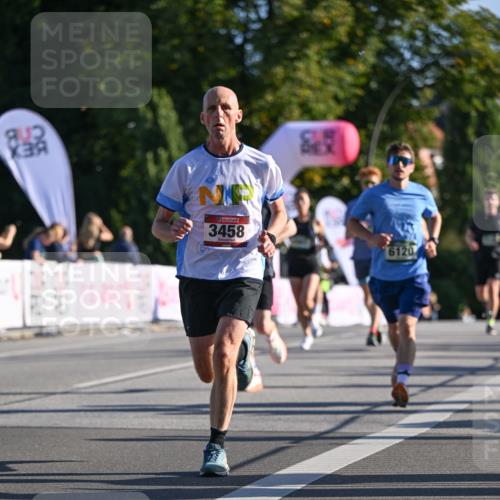 07.09.2025 - BARMER Alsterlauf Dr. Thomas Lammeyer http://msf.ph/oto/8707127 07.09.2025 09:26:36 Laufen 8115, 3458, 6120, 2518 meine-sportfotos.de