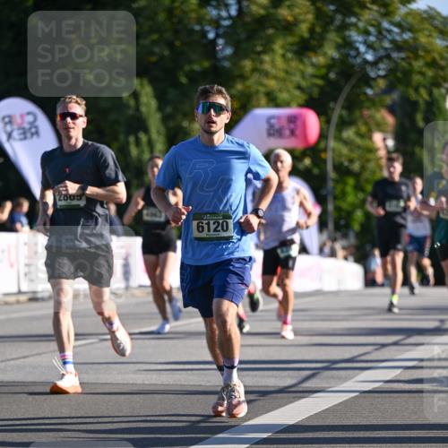 07.09.2025 - BARMER Alsterlauf Dr. Thomas Lammeyer http://msf.ph/oto/8707135 07.09.2025 09:26:37 Laufen 2005, 6120 meine-sportfotos.de