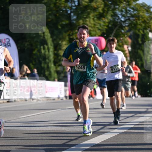 07.09.2025 - BARMER Alsterlauf Dr. Thomas Lammeyer http://msf.ph/oto/8707151 07.09.2025 09:26:39 Laufen 5246, 6116 meine-sportfotos.de