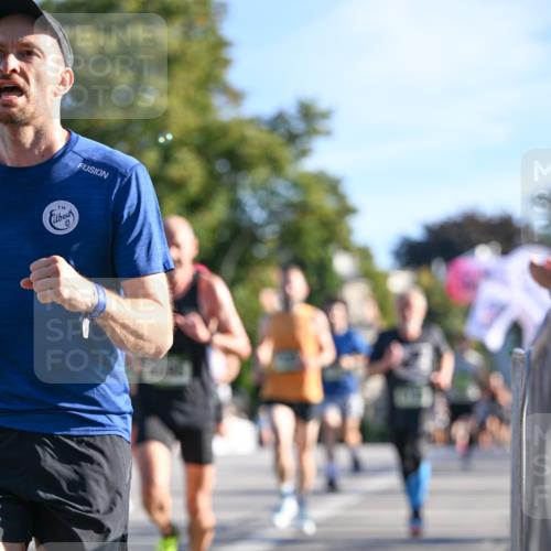 07.09.2025 - BARMER Alsterlauf Dr. Thomas Lammeyer http://msf.ph/oto/8707197 07.09.2025 09:26:49 Laufen  meine-sportfotos.de
