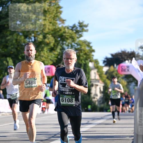 07.09.2025 - BARMER Alsterlauf Dr. Thomas Lammeyer http://msf.ph/oto/8707206 07.09.2025 09:26:51 Laufen 5488, 262, 138336, 46112, 6108 meine-sportfotos.de