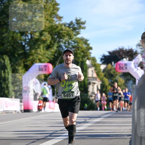 07.09.2025 - BARMER Alsterlauf Dr. Thomas Lammeyer http://msf.ph/oto/8707220 07.09.2025 09:26:54 Laufen 5451 meine-sportfotos.de