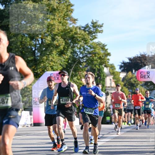 07.09.2025 - BARMER Alsterlauf Dr. Thomas Lammeyer http://msf.ph/oto/8707235 07.09.2025 09:27:02 Laufen 387, 4382, 8, 5288, 4575, 32742 meine-sportfotos.de