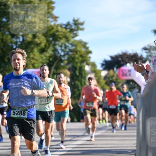 07.09.2025 - BARMER Alsterlauf Dr. Thomas Lammeyer http://msf.ph/oto/8707244 07.09.2025 09:27:03 Laufen 5288, 8113 meine-sportfotos.de
