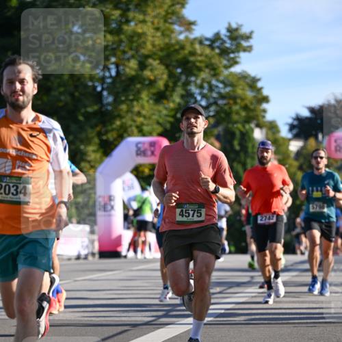 07.09.2025 - BARMER Alsterlauf Dr. Thomas Lammeyer http://msf.ph/oto/8707255 07.09.2025 09:27:05 Laufen 2034, 4575, 2742, 5798 meine-sportfotos.de