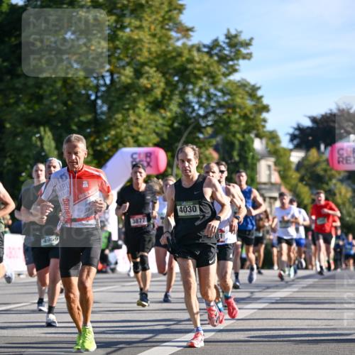 07.09.2025 - BARMER Alsterlauf Dr. Thomas Lammeyer http://msf.ph/oto/8707324 07.09.2025 09:27:18 Laufen 4959, 3877, 4030 meine-sportfotos.de
