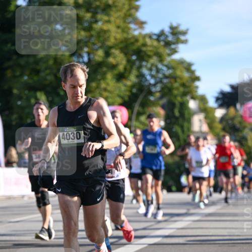 07.09.2025 - BARMER Alsterlauf Dr. Thomas Lammeyer http://msf.ph/oto/8707332 07.09.2025 09:27:19 Laufen 36, 4030 meine-sportfotos.de