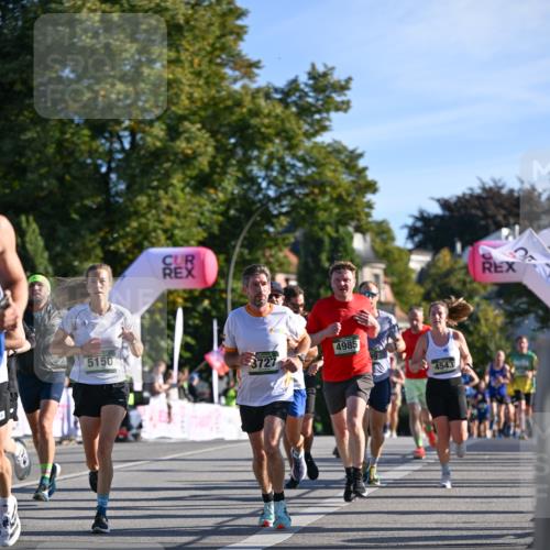 07.09.2025 - BARMER Alsterlauf Dr. Thomas Lammeyer http://msf.ph/oto/8707346 07.09.2025 09:27:22 Laufen 5150, 4985, 3727, 54, 4543 meine-sportfotos.de