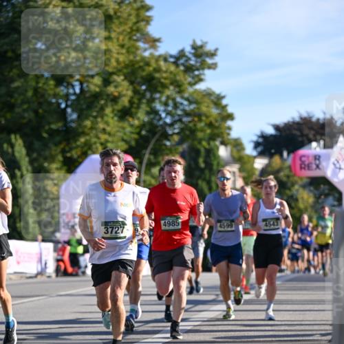 07.09.2025 - BARMER Alsterlauf Dr. Thomas Lammeyer http://msf.ph/oto/8707352 07.09.2025 09:27:23 Laufen 3727, 4985, 4599, 4543, 53 meine-sportfotos.de