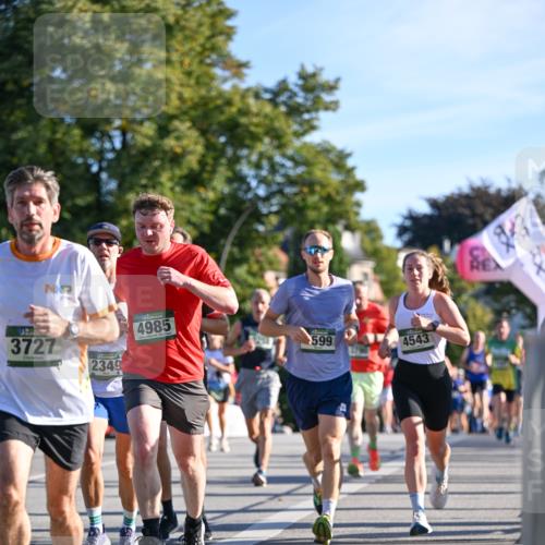 07.09.2025 - BARMER Alsterlauf Dr. Thomas Lammeyer http://msf.ph/oto/8707357 07.09.2025 09:27:24 Laufen 92, 3727, 2349, 4985, 599, 56, 4543 meine-sportfotos.de