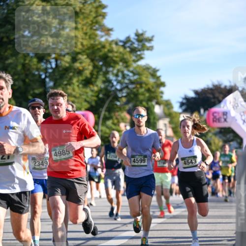 07.09.2025 - BARMER Alsterlauf Dr. Thomas Lammeyer http://msf.ph/oto/8707358 07.09.2025 09:27:24 Laufen 21, 2349, 4985, 2254, 4599, 4543 meine-sportfotos.de