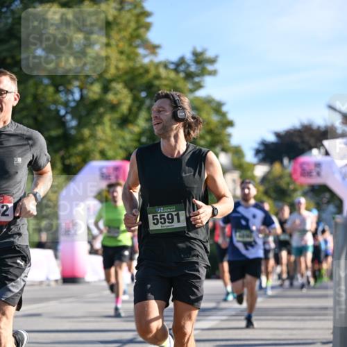 07.09.2025 - BARMER Alsterlauf Dr. Thomas Lammeyer http://msf.ph/oto/8707540 07.09.2025 09:28:04 Laufen 52, 136, 5591 meine-sportfotos.de