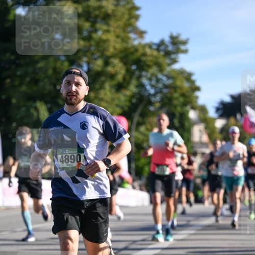 07.09.2025 - BARMER Alsterlauf Dr. Thomas Lammeyer http://msf.ph/oto/8707554 07.09.2025 09:28:07 Laufen 136, 4890 meine-sportfotos.de