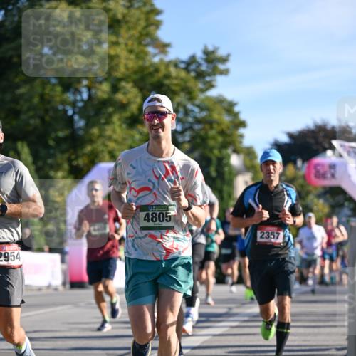 07.09.2025 - BARMER Alsterlauf Dr. Thomas Lammeyer http://msf.ph/oto/8707569 07.09.2025 09:28:10 Laufen 2954, 4805, 2357 meine-sportfotos.de