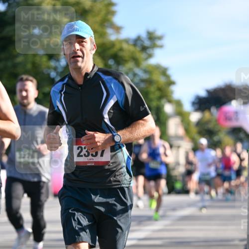 07.09.2025 - BARMER Alsterlauf Dr. Thomas Lammeyer http://msf.ph/oto/8707579 07.09.2025 09:28:12 Laufen 3276, 2357 meine-sportfotos.de
