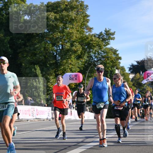 07.09.2025 - BARMER Alsterlauf Dr. Thomas Lammeyer http://msf.ph/oto/8707627 07.09.2025 09:28:23 Laufen 3391, 8281, 5729, 816, 3530, 54 meine-sportfotos.de
