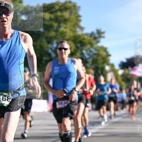 07.09.2025 - BARMER Alsterlauf Dr. Thomas Lammeyer http://msf.ph/oto/8707638 07.09.2025 09:28:25 Laufen 168, 3530, 444 meine-sportfotos.de
