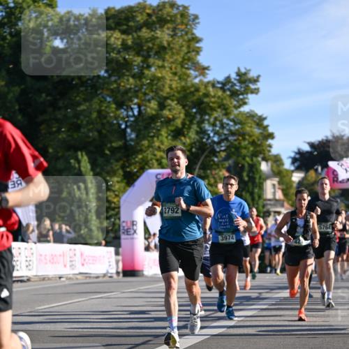 07.09.2025 - BARMER Alsterlauf Dr. Thomas Lammeyer http://msf.ph/oto/8707644 07.09.2025 09:28:27 Laufen 3974, 5764, 2792, 54 meine-sportfotos.de