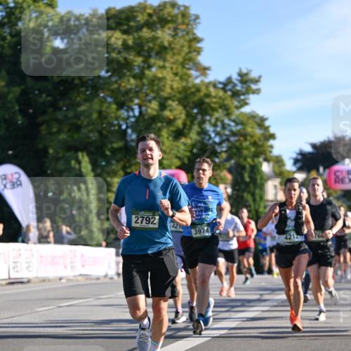 07.09.2025 - BARMER Alsterlauf Dr. Thomas Lammeyer http://msf.ph/oto/8707648 07.09.2025 09:28:28 Laufen 2792, 421, 3974 meine-sportfotos.de