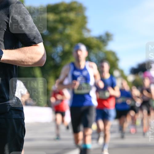 07.09.2025 - BARMER Alsterlauf Dr. Thomas Lammeyer http://msf.ph/oto/8707668 07.09.2025 09:28:31 Laufen  meine-sportfotos.de