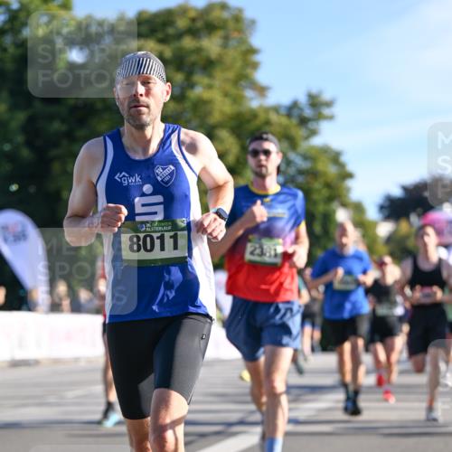 07.09.2025 - BARMER Alsterlauf Dr. Thomas Lammeyer http://msf.ph/oto/8707672 07.09.2025 09:28:32 Laufen 1921, 36, 8011, 2381, 440 meine-sportfotos.de