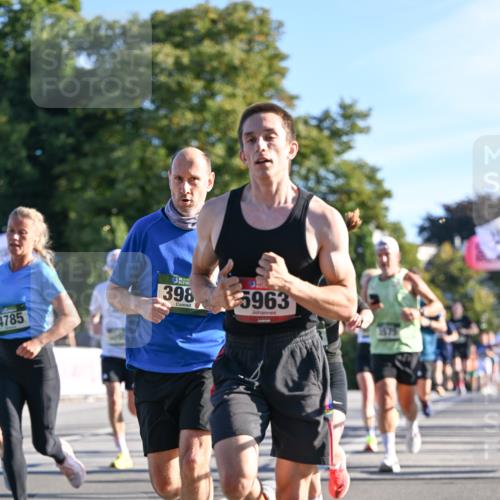 07.09.2025 - BARMER Alsterlauf Dr. Thomas Lammeyer http://msf.ph/oto/8707680 07.09.2025 09:28:34 Laufen 4785, 398, 5963, 1675 meine-sportfotos.de