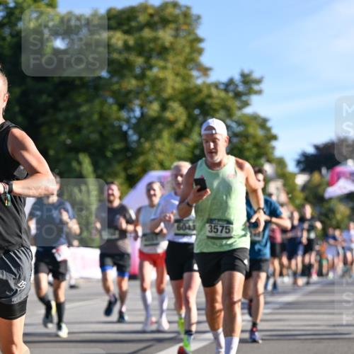 07.09.2025 - BARMER Alsterlauf Dr. Thomas Lammeyer http://msf.ph/oto/8707691 07.09.2025 09:28:36 Laufen 6043, 3575 meine-sportfotos.de