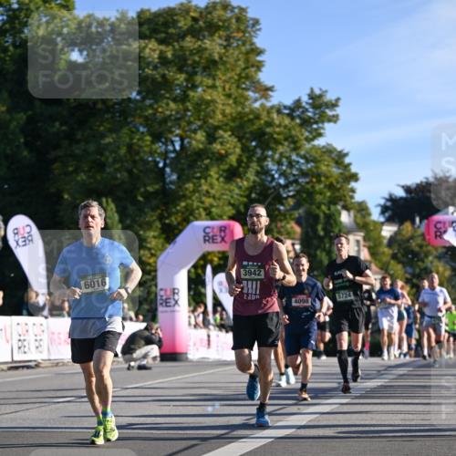 07.09.2025 - BARMER Alsterlauf Dr. Thomas Lammeyer http://msf.ph/oto/8707710 07.09.2025 09:28:39 Laufen 3942, 6016, 4098, 5724, 54 meine-sportfotos.de