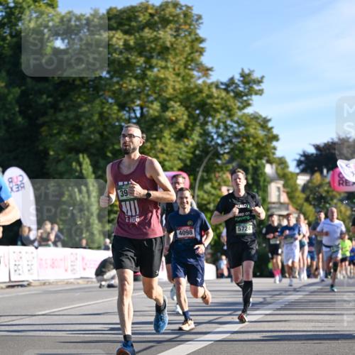 07.09.2025 - BARMER Alsterlauf Dr. Thomas Lammeyer http://msf.ph/oto/8707716 07.09.2025 09:28:40 Laufen 39, 4098, 5724, 59 meine-sportfotos.de