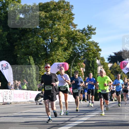 07.09.2025 - BARMER Alsterlauf Dr. Thomas Lammeyer http://msf.ph/oto/8707776 07.09.2025 09:28:50 Laufen 2626, 4196, 5340, 2790 meine-sportfotos.de