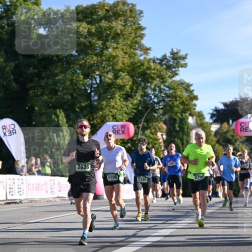 07.09.2025 - BARMER Alsterlauf Dr. Thomas Lammeyer http://msf.ph/oto/8707778 07.09.2025 09:28:50 Laufen 2626, 4196, 5340, 2790, 54 meine-sportfotos.de