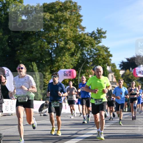 07.09.2025 - BARMER Alsterlauf Dr. Thomas Lammeyer http://msf.ph/oto/8707786 07.09.2025 09:28:51 Laufen 4196, 5340, 2790, 54 meine-sportfotos.de