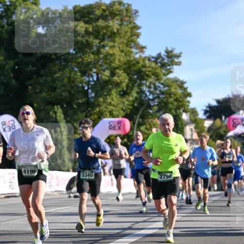 07.09.2025 - BARMER Alsterlauf Dr. Thomas Lammeyer http://msf.ph/oto/8707787 07.09.2025 09:28:51 Laufen 4196, 5340, 2790, 59 meine-sportfotos.de