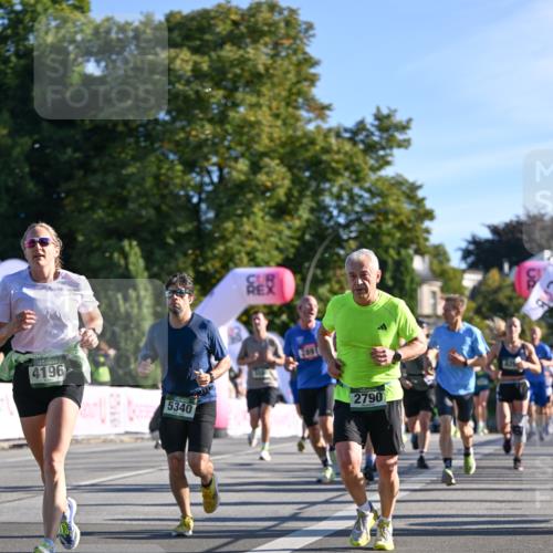07.09.2025 - BARMER Alsterlauf Dr. Thomas Lammeyer http://msf.ph/oto/8707788 07.09.2025 09:28:52 Laufen 4196, 5340, 2790, 59, 4295 meine-sportfotos.de