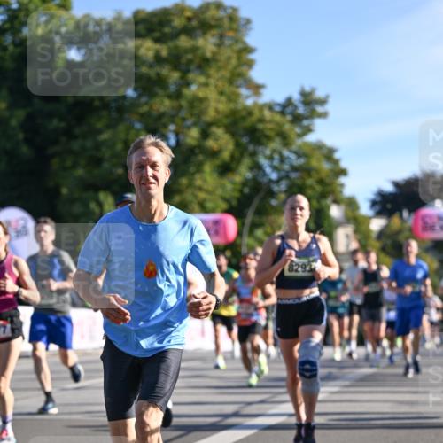 07.09.2025 - BARMER Alsterlauf Dr. Thomas Lammeyer http://msf.ph/oto/8707809 07.09.2025 09:28:55 Laufen 8293 meine-sportfotos.de
