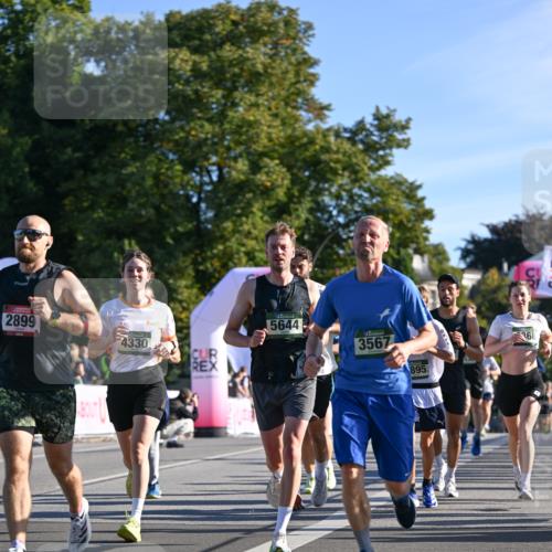 07.09.2025 - BARMER Alsterlauf Dr. Thomas Lammeyer http://msf.ph/oto/8707827 07.09.2025 09:28:58 Laufen 2899, 4330, 5644, 3567, 895, 54, 368 meine-sportfotos.de