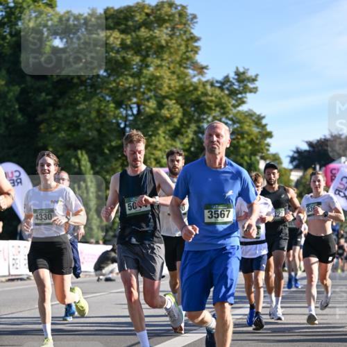 07.09.2025 - BARMER Alsterlauf Dr. Thomas Lammeyer http://msf.ph/oto/8707830 07.09.2025 09:28:59 Laufen 115, 4330, 50, 3567, 836 meine-sportfotos.de