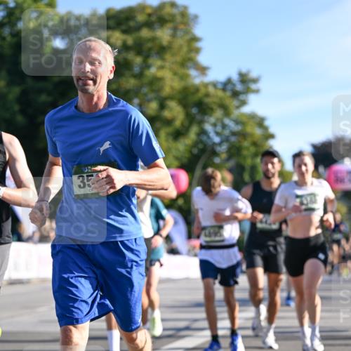 07.09.2025 - BARMER Alsterlauf Dr. Thomas Lammeyer http://msf.ph/oto/8707836 07.09.2025 09:29:00 Laufen 35 meine-sportfotos.de