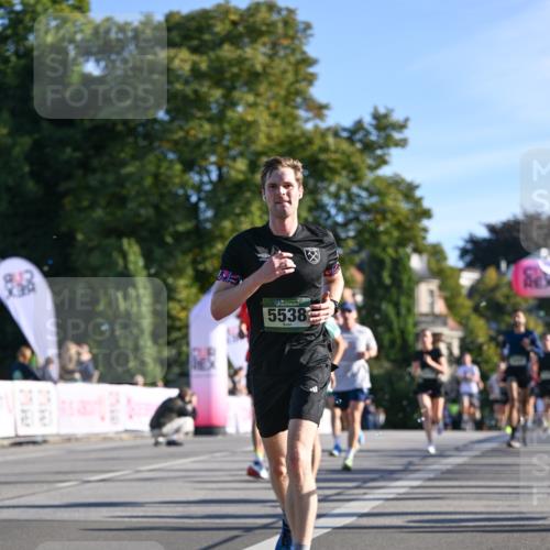 07.09.2025 - BARMER Alsterlauf Dr. Thomas Lammeyer http://msf.ph/oto/8707854 07.09.2025 09:29:03 Laufen 5538 meine-sportfotos.de