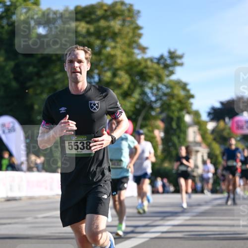 07.09.2025 - BARMER Alsterlauf Dr. Thomas Lammeyer http://msf.ph/oto/8707859 07.09.2025 09:29:04 Laufen 136, 5538, 5544 meine-sportfotos.de