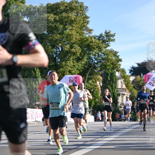 07.09.2025 - BARMER Alsterlauf Dr. Thomas Lammeyer http://msf.ph/oto/8707862 07.09.2025 09:29:04 Laufen 3032, 5470, 54, 454, 5544 meine-sportfotos.de