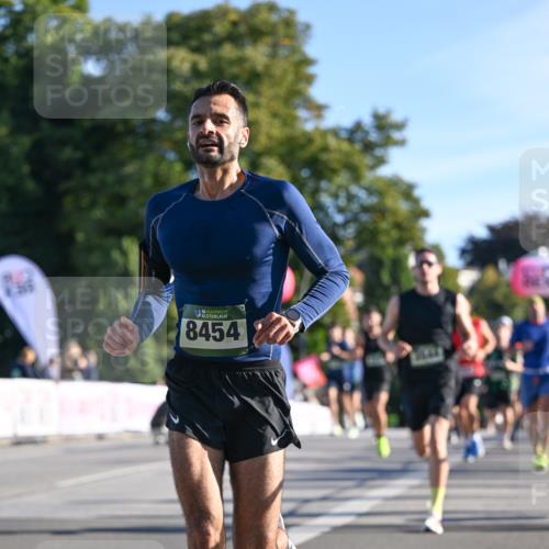 07.09.2025 - BARMER Alsterlauf Dr. Thomas Lammeyer http://msf.ph/oto/8707891 07.09.2025 09:29:09 Laufen 6136, 8454 meine-sportfotos.de