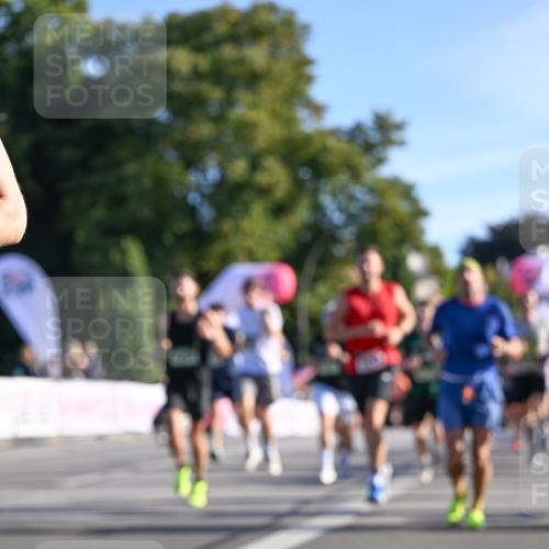 07.09.2025 - BARMER Alsterlauf Dr. Thomas Lammeyer http://msf.ph/oto/8707906 07.09.2025 09:29:11 Laufen  meine-sportfotos.de
