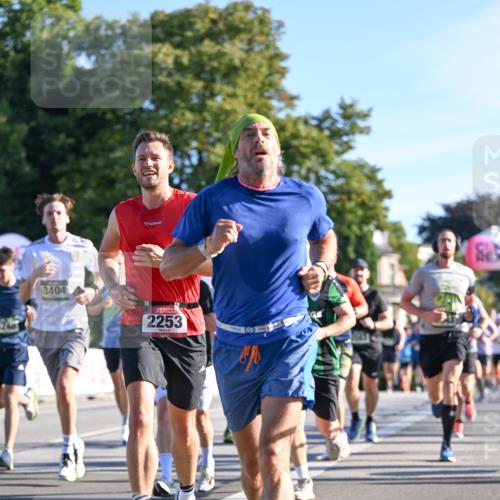 07.09.2025 - BARMER Alsterlauf Dr. Thomas Lammeyer http://msf.ph/oto/8707917 07.09.2025 09:29:13 Laufen 3404, 2253 meine-sportfotos.de