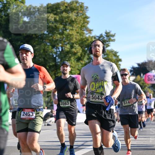 07.09.2025 - BARMER Alsterlauf Dr. Thomas Lammeyer http://msf.ph/oto/8707929 07.09.2025 09:29:15 Laufen 32, 2453, 3563, 5043, 514 meine-sportfotos.de